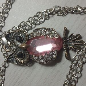 Vintage Owl pendant..gorgeous. large pink stone..silvertone